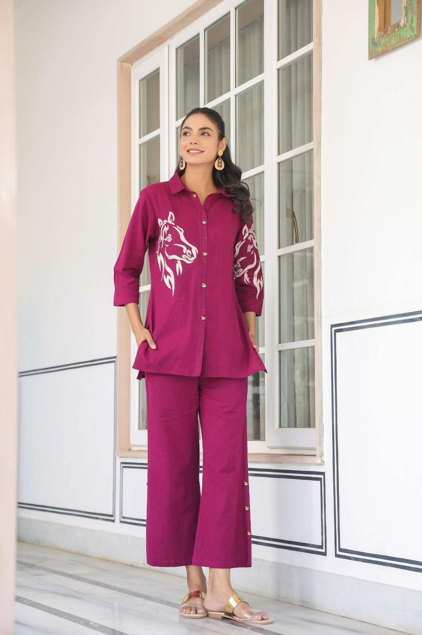 Horse Embroidered Cotton Collared Kurta Pant Set
