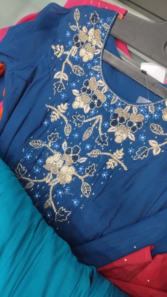 Floral Zari Embroidered Cotton Alia-Cut Kurta Set