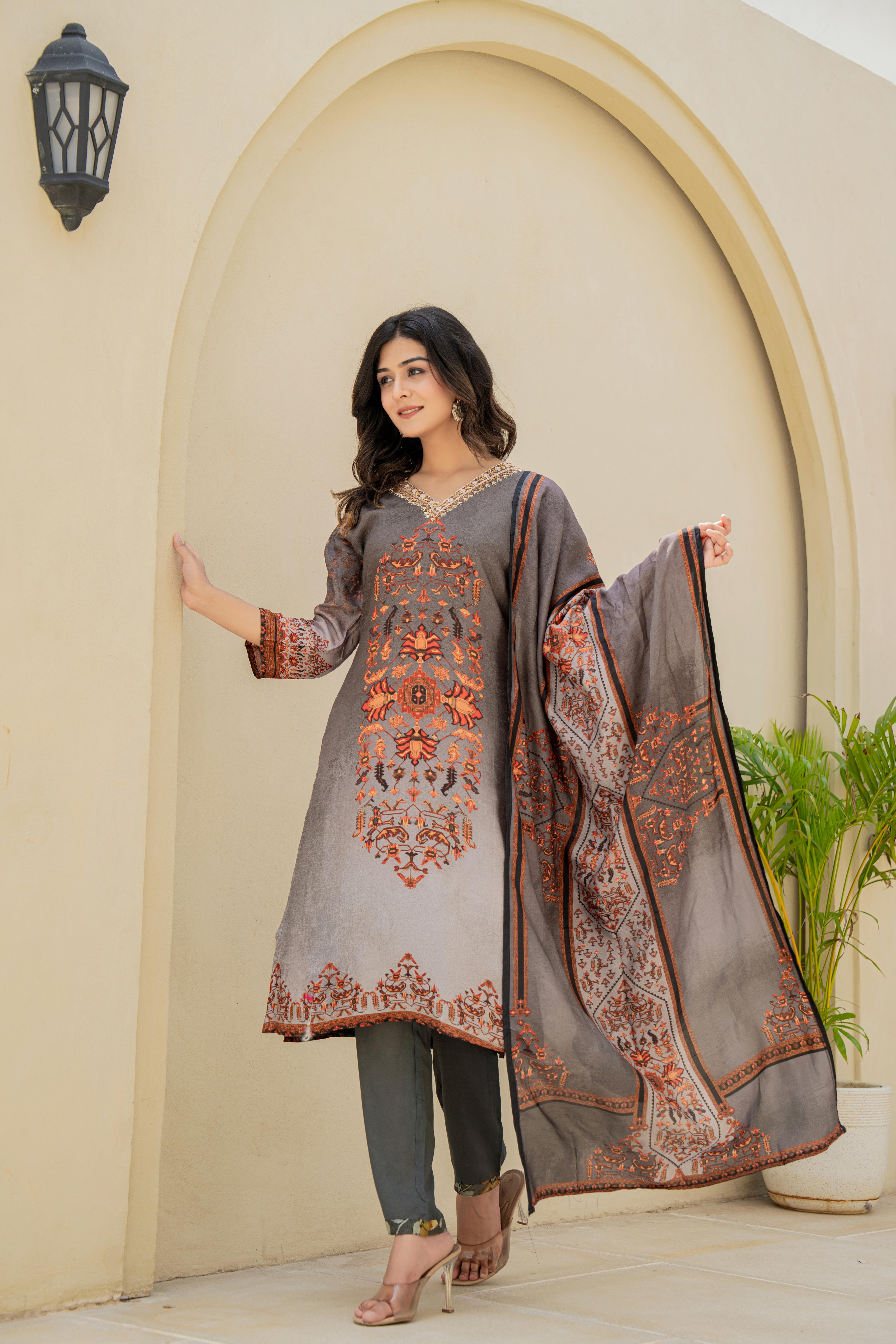 Grey Embroidered Kurti Set with Ornate Dupatta | House of Olivia dupatta view