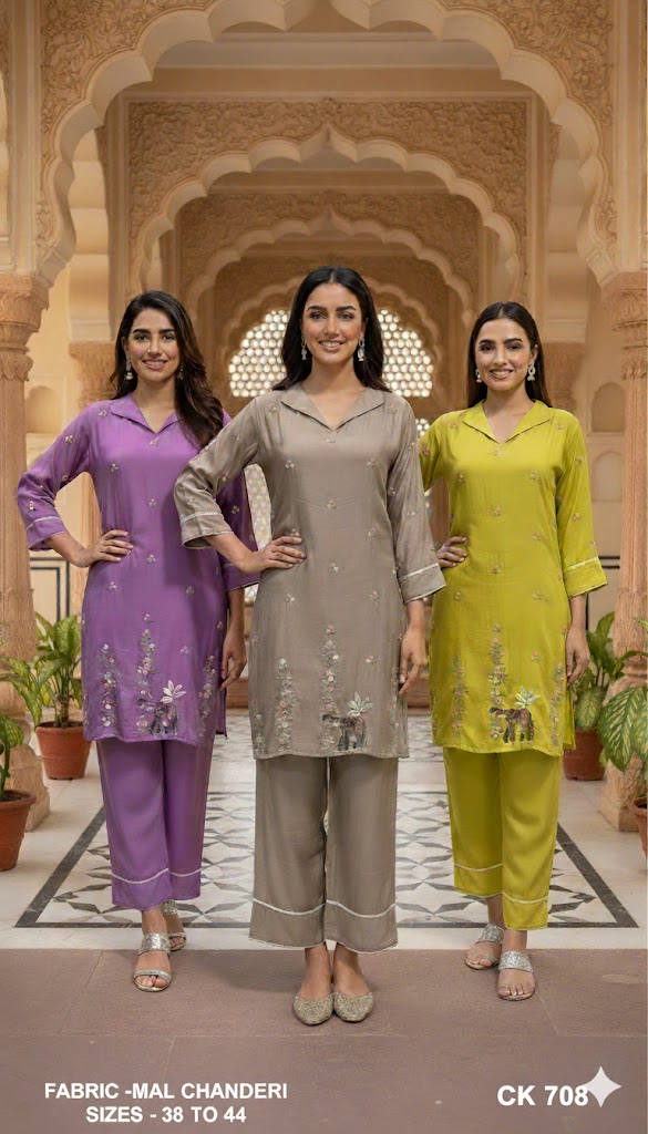 Embroidered Mal Chanderi Collared Kurta Pant Set